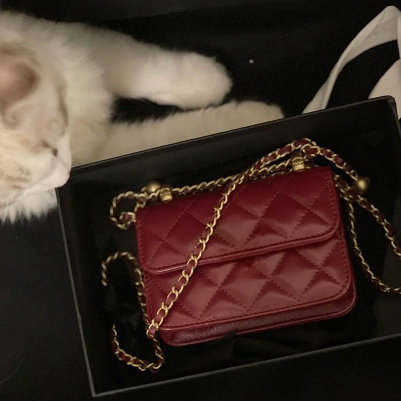 Mini Gold Pearl Diamond Chain Bag - Image 3