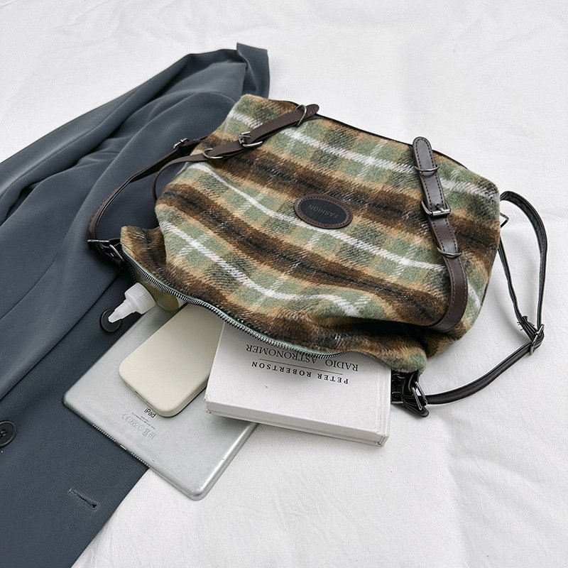Simple And Portable - Image 3