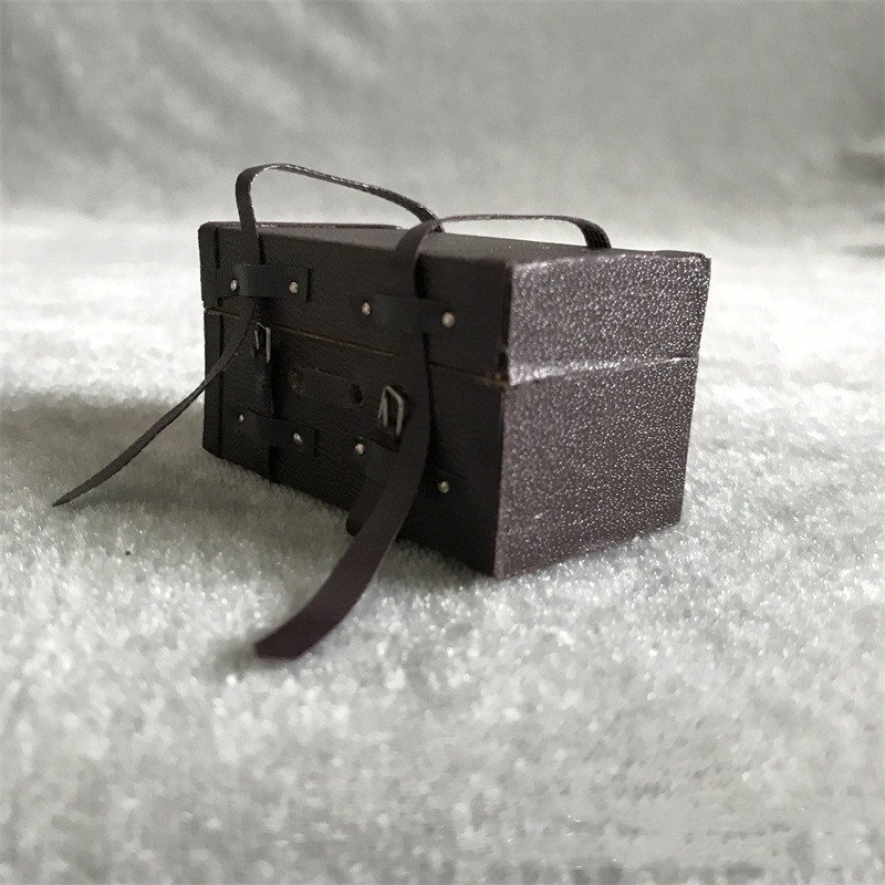 Styled Leather Suitcase - Image 4