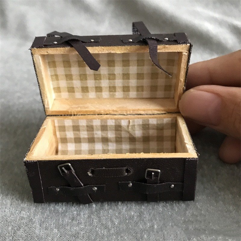 Styled Leather Suitcase - Image 2