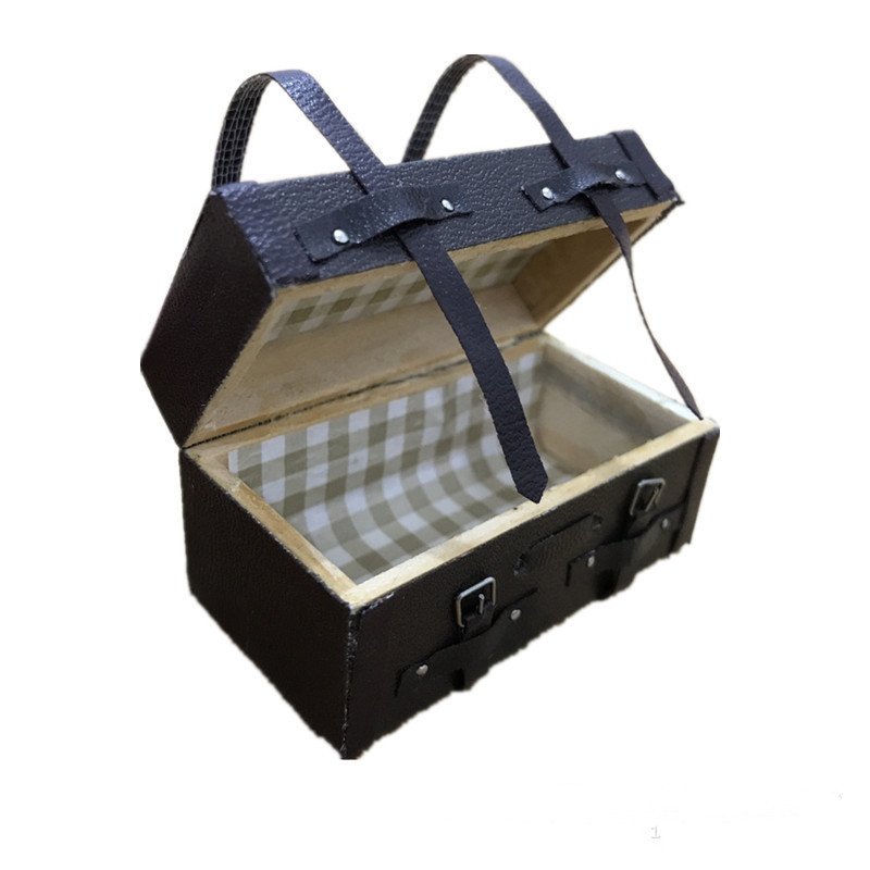 Styled Leather Suitcase - Image 5